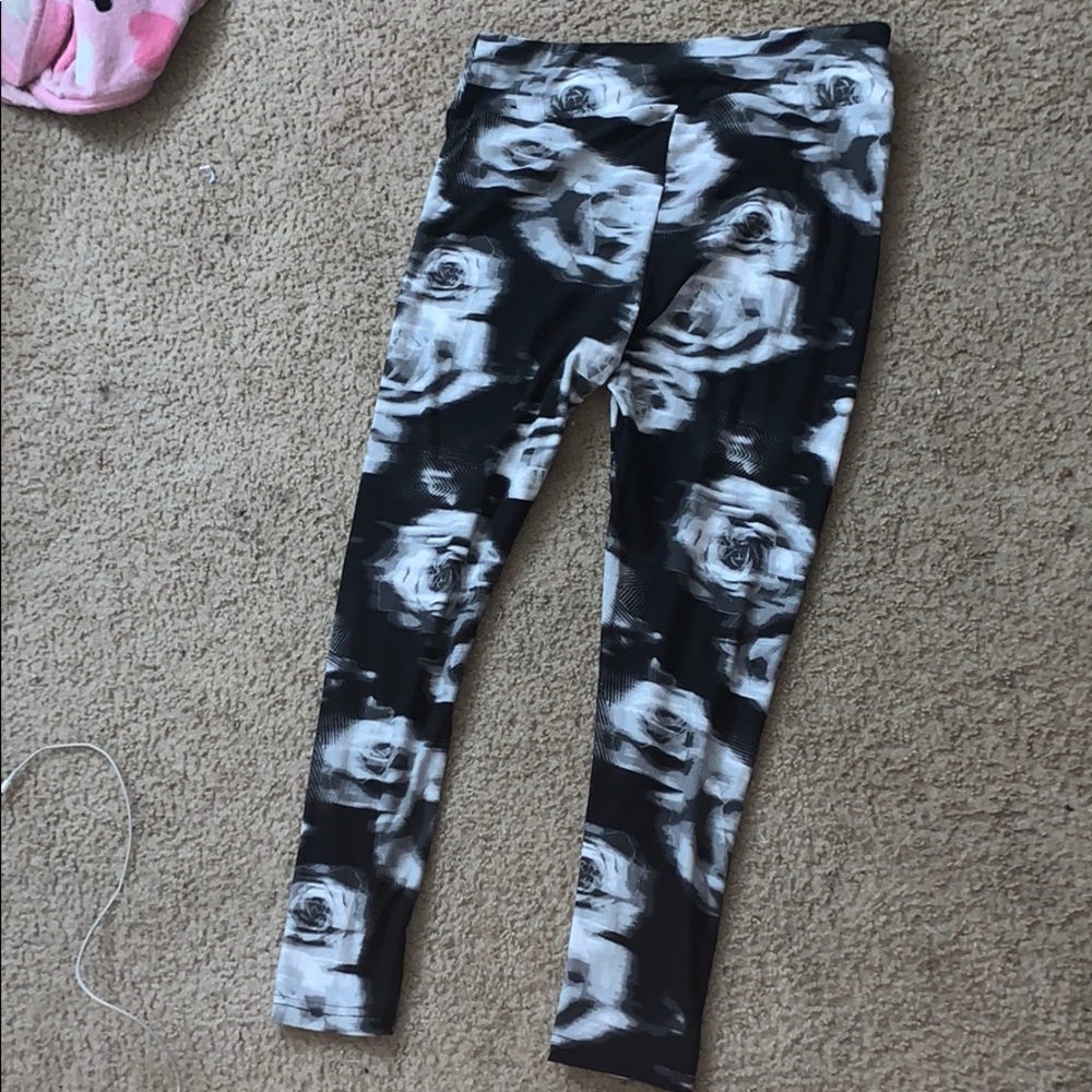 Leggings - Picture 2 of 3